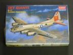 1/200 SKY GIANTS B-17 FLYING FORTRESS 